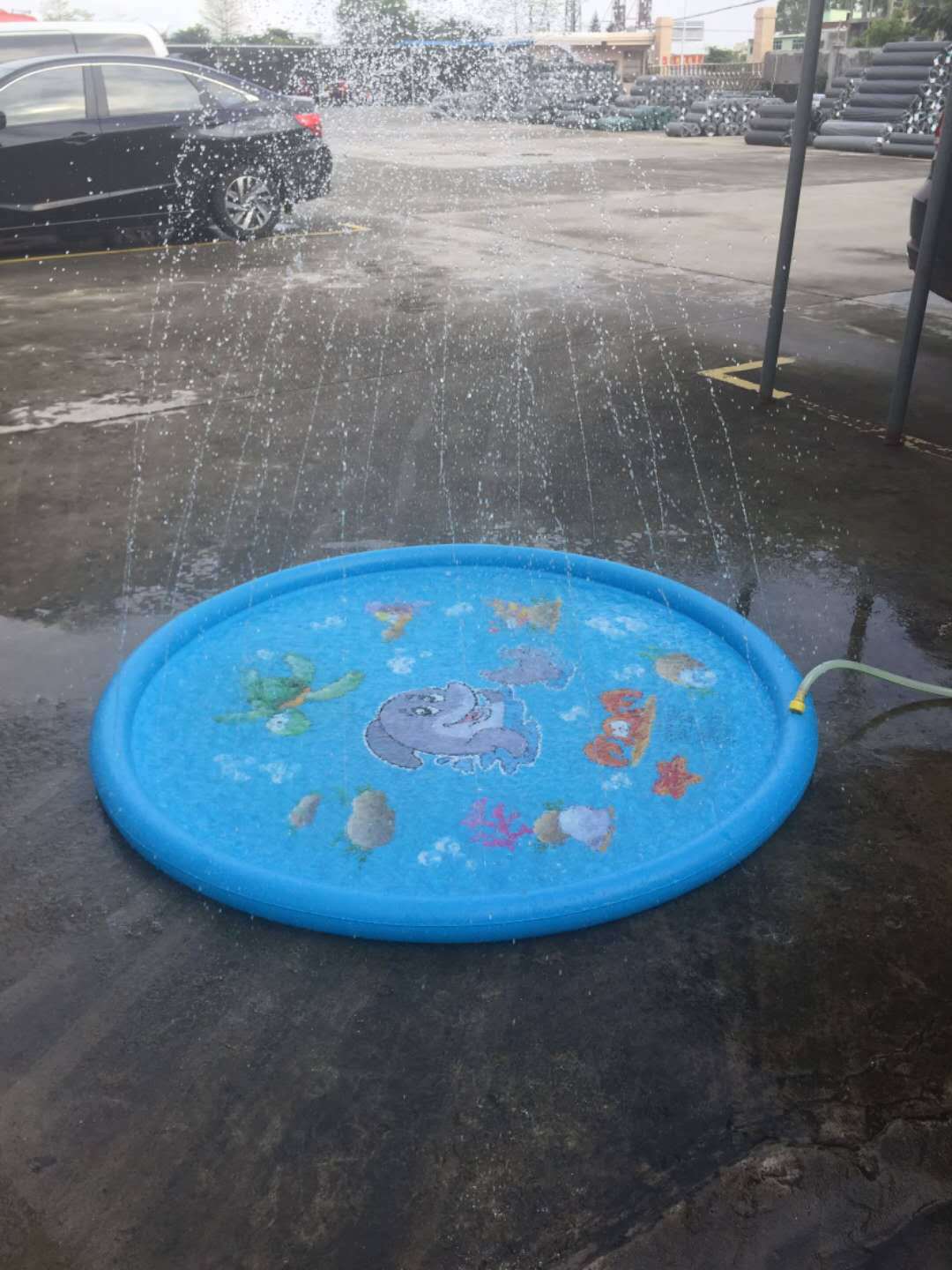 Splash and spray children's water pool mat